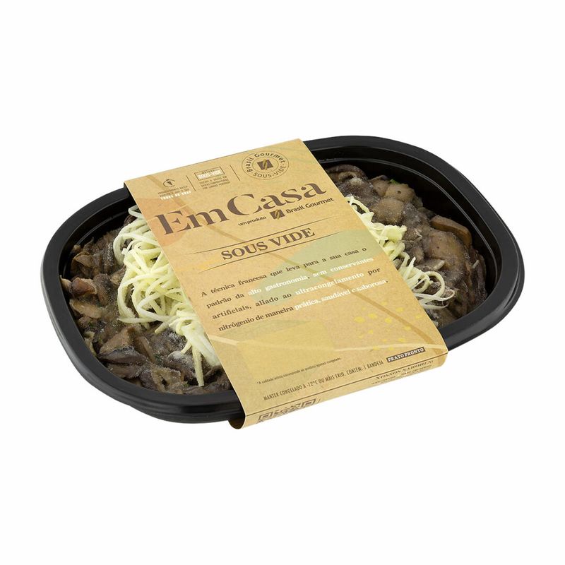 Espaguete-De-Pupunha-Ao-Pesto-Brocolis-E-Frango-Desfiado-Com-Acafrao-Em-Casa-400-G